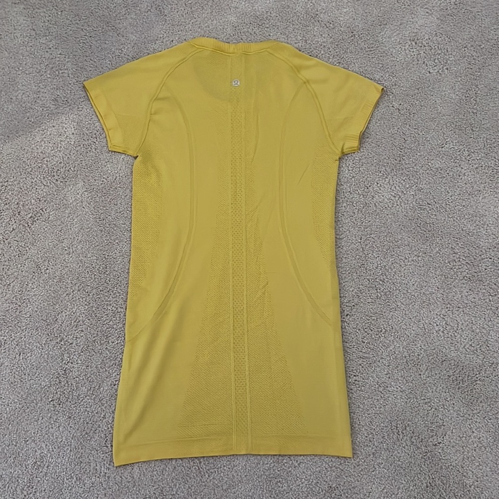 Lululemon Swiftly Tech - image 2